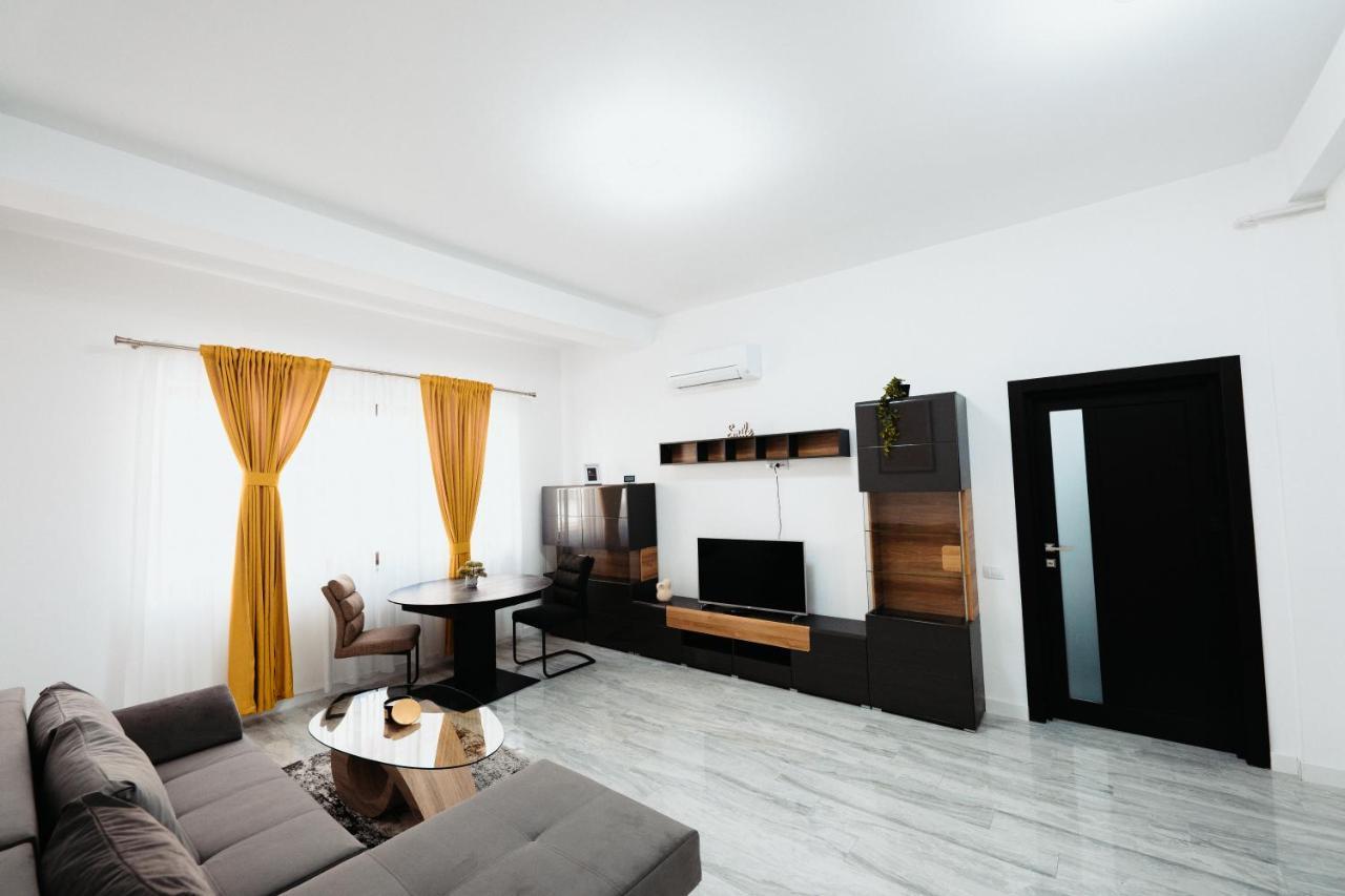 Cozy Aparthotel - Central City Suceava Exterior foto