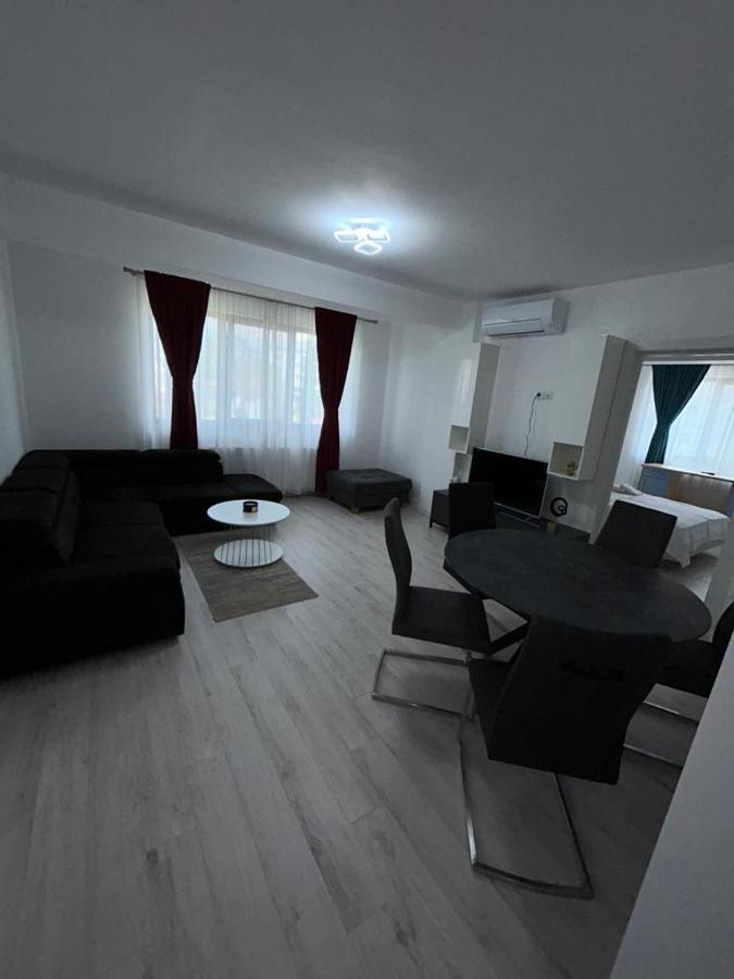 Cozy Aparthotel - Central City Suceava Exterior foto