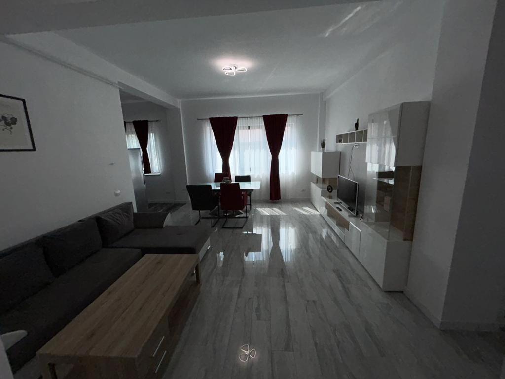 Cozy Aparthotel - Central City Suceava Exterior foto
